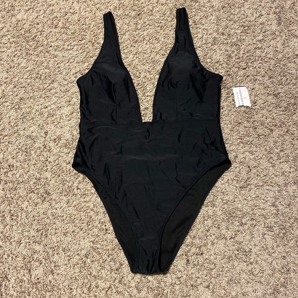 Windsor Swimsuit - Picture 1 of 2